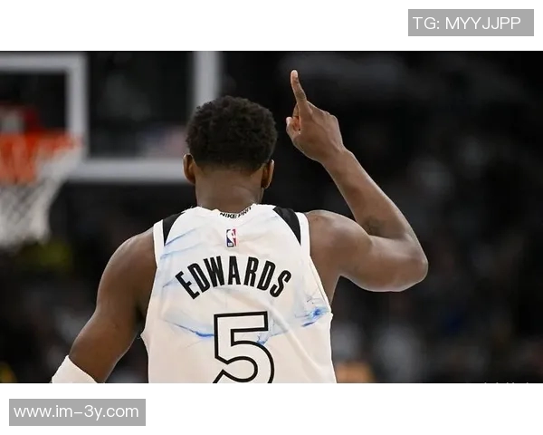 爱德华兹生涯总得分逼近万分大关仅差23分即将创造新历史